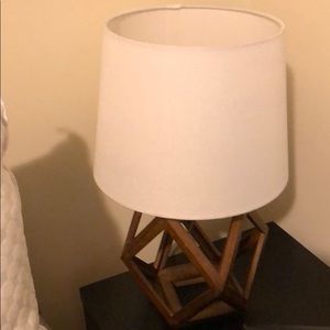 Lamp , twin mattress , flat screen 32"